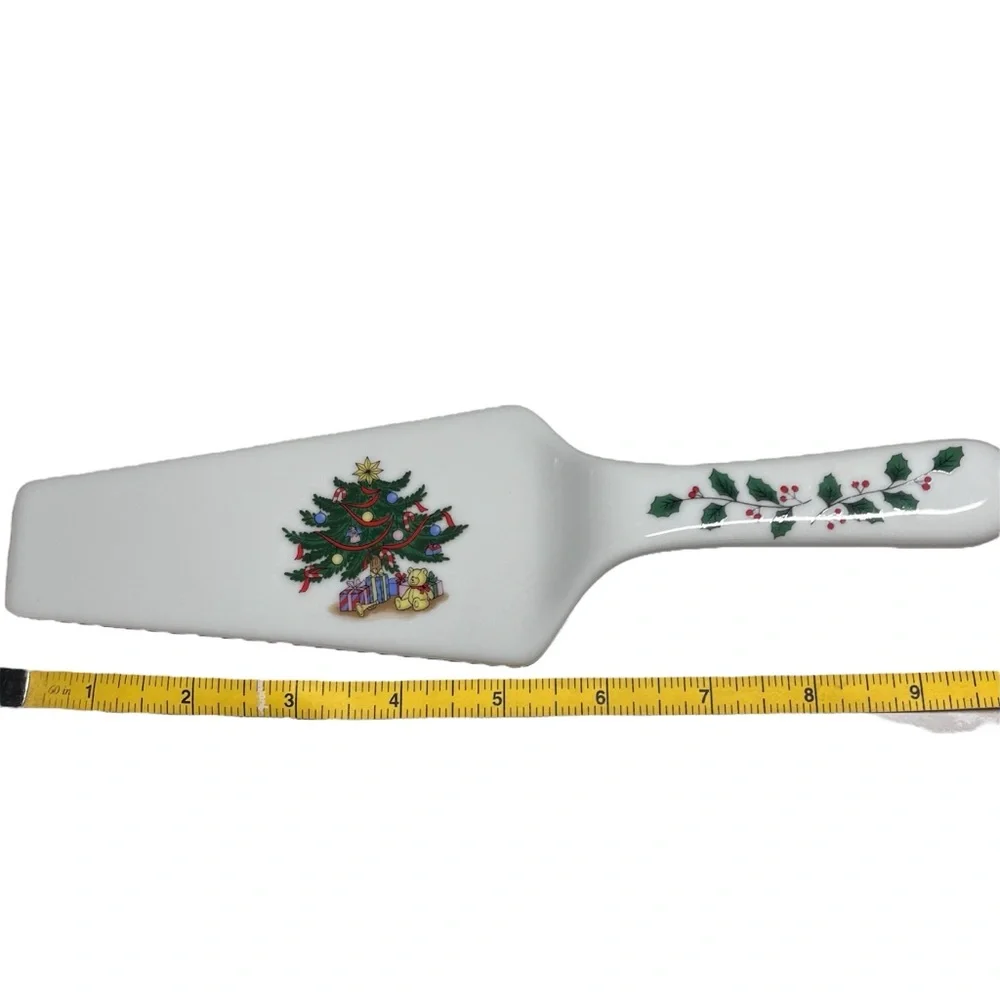 White Ceramic Cake/Dessert Server Christmas Tree & Holly Design 9.75 Inches Long